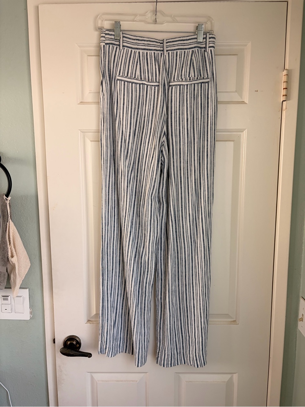 Abercrombie & Fitch Sloane Linen Trousers - Picture 3 of 4